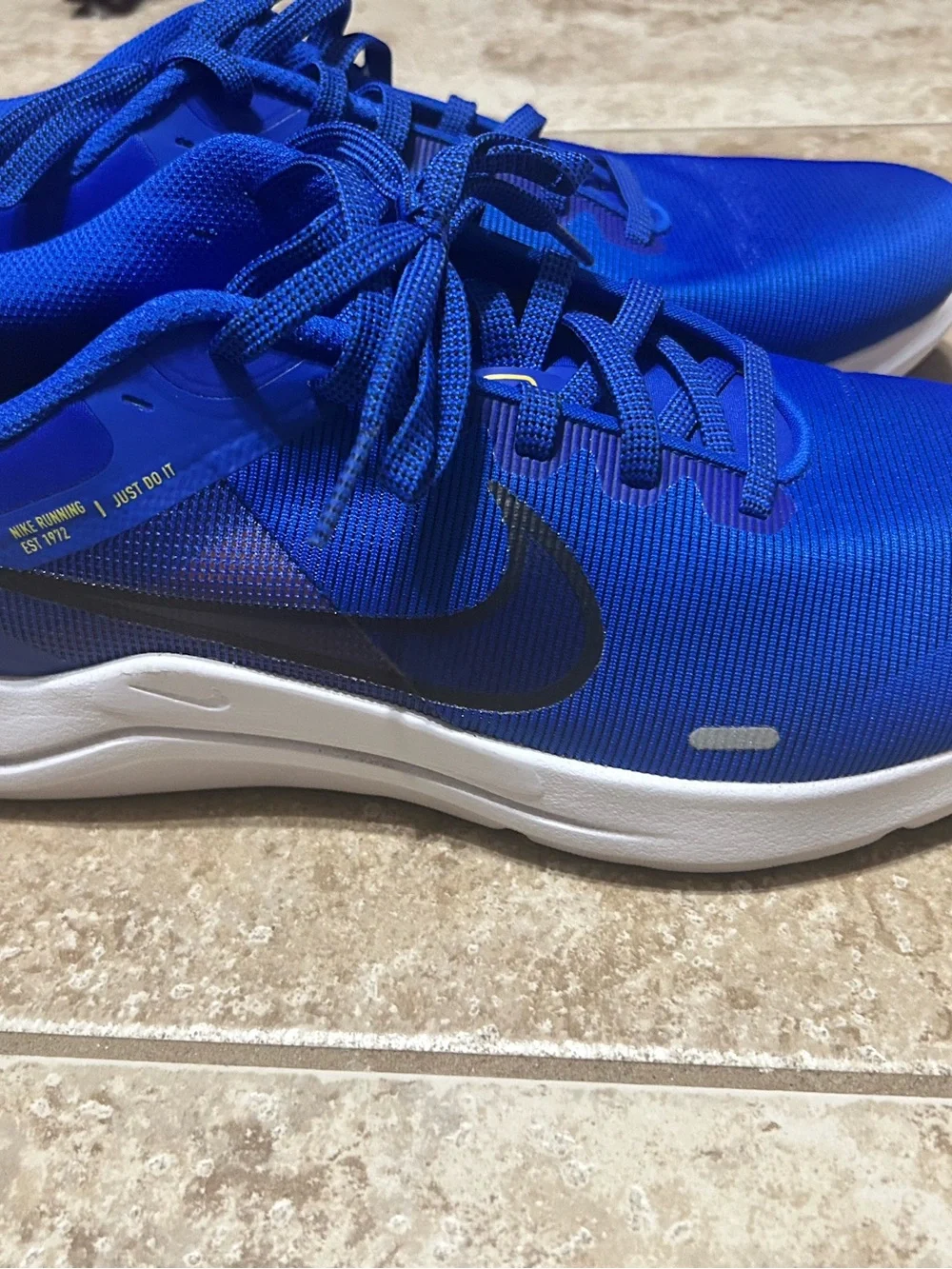Nike Men’s Royal Blue Athletic Trainers with Black Swoosh